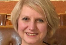 Lynn Friedman on The Profound Treasury Retreats, Three Yana Retreat, the Chögyam Trungpa Digital Library, and others.